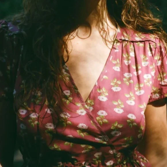 Christy Dawn Simple Dawn Dress in Rouge Rosette size large, red and pink floral - Picture 6 of 8